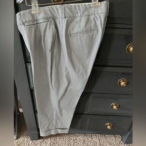 Lane Bryant blue and white stripe capri pants size 18W